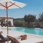 Iuta Farm Ното