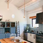 Iuta Farm * Ното